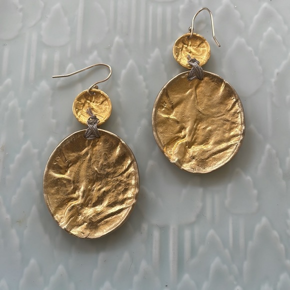 Alexis Bittar Large Double Gold Disk Earrings - Picture 3 of 6